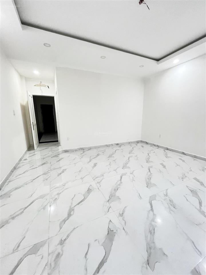 Cho thuê nhà đẹp gần aeon bình tân 5x20m 3 lầu 4pn 5wc có máy lạnh, nhà đẹp vị trí đẹp