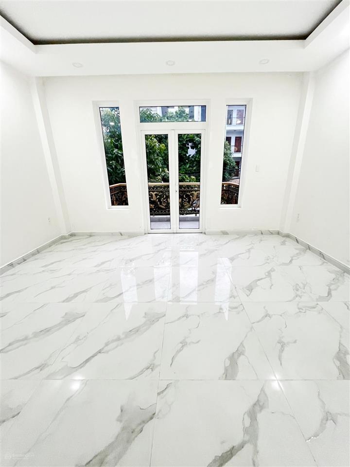 Cho thuê nhà đẹp gần aeon bình tân 5x20m 3 lầu 4pn 5wc có máy lạnh, nhà đẹp vị trí đẹp