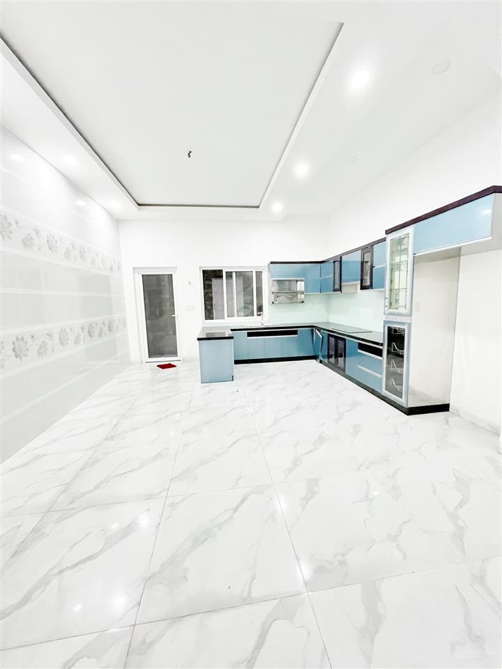 Cho thuê nhà đẹp gần aeon bình tân 5x20m 3 lầu 4pn 5wc có máy lạnh, nhà đẹp vị trí đẹp