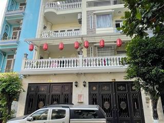 Biệt thự 10pn full nội thất 4 tầng có thang máy tiện lợi phù hợp thuê ở or làm vpcty với dtsd 720m2