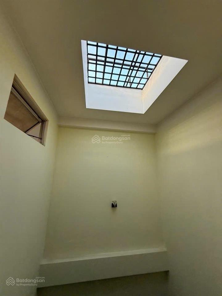 Chính chủ xây dựng 5 tầng btct, 4x17m, hxh thông, ngay chợ vải phú thọ hòa q. tân phú