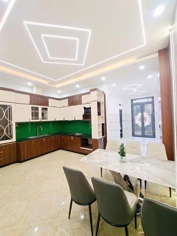 Mặt tiền hẻm, trệt 2 lầu, 4x20m, ngay đại học công thương, q. tân phú. hơn 8 tỷ đồng