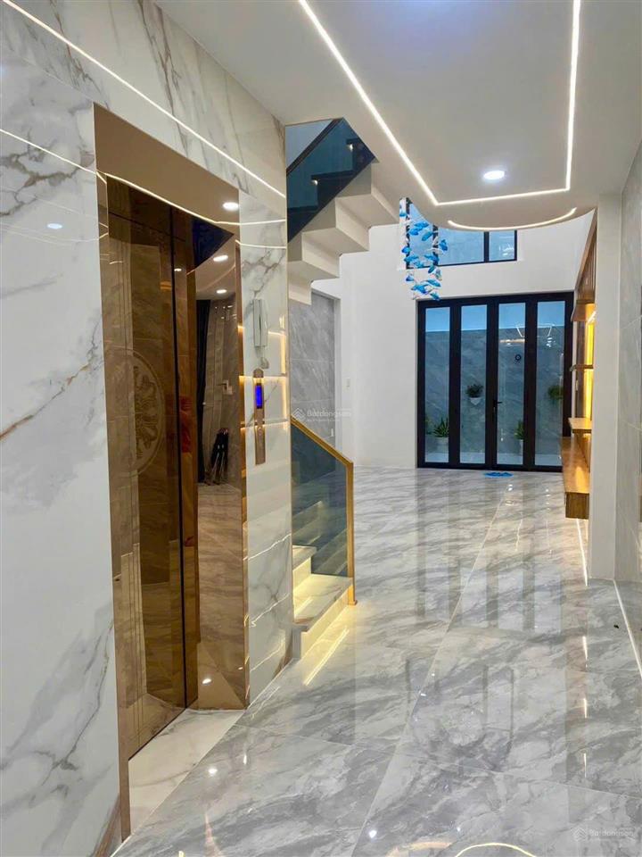 Bán nhà mặt tiền lê lâm, q. tân phú, nhà mới 6tầng, 88m2, thang máy 450kg, full nội thất cao cấp.