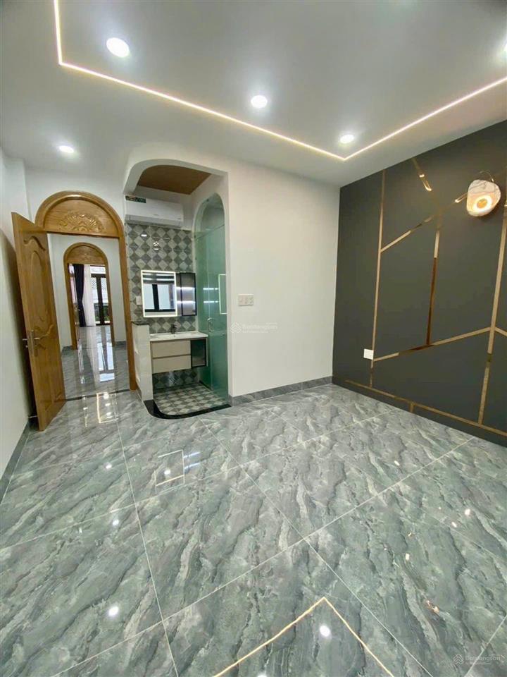 Bán nhà mặt tiền lê lâm, q. tân phú, nhà mới 6tầng, 88m2, thang máy 450kg, full nội thất cao cấp.