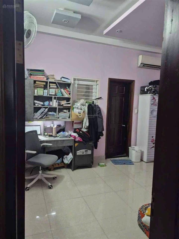Tân sơn nhì q. tân phú, nhà 5 tầng st garo ôt, 70m² (5x14m) hẻm 8m thẳng trục, cách mặt tiền 30m