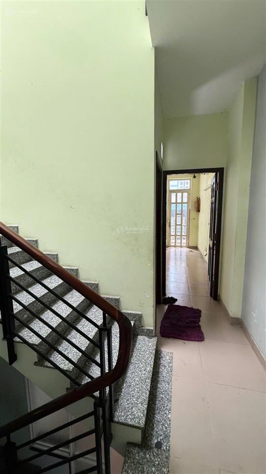 Chợ vải phú thọ hòa, nhà 3 tầng đúc, 4x20m, oto ngủ trong nhà