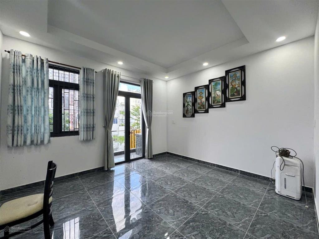 Tân sơn nhì, q. tân phú, trệt 2lầu, 88m2 n.4m, oto vô nhà, cách mt 30m