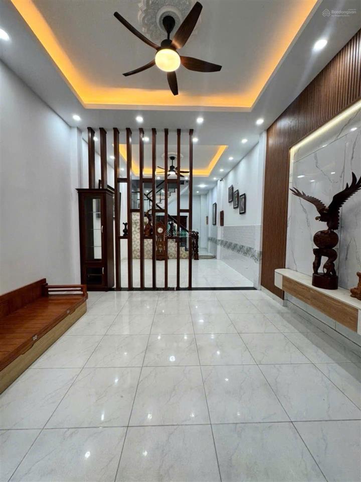 Tân sơn nhì, q. tân phú, trệt 2lầu, 88m2 n.4m, oto vô nhà, cách mt 30m