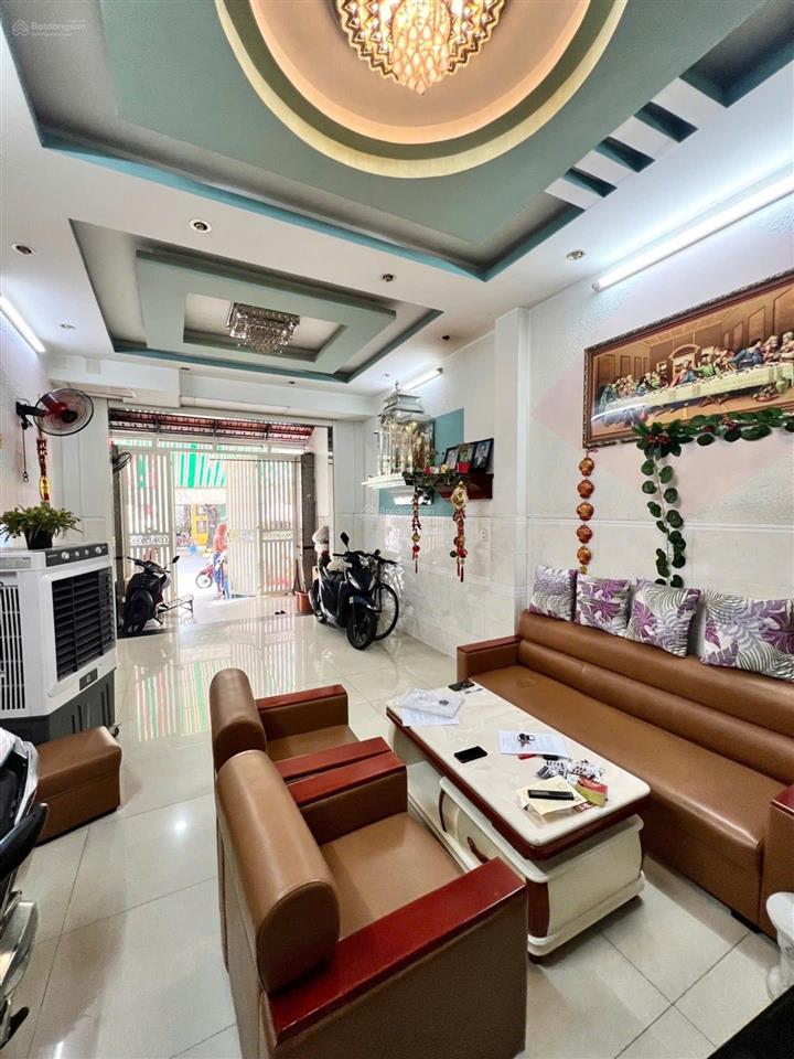 Nhà mặt tiền 4 tầng btct, 4x20m vuông vức, khu sầm uất tân sơn nhì, tân phú