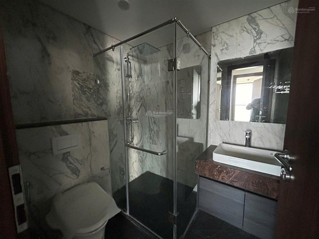 Bán căn đập thông sunshine golden river 280m tầng trung view sông hồng & cầu nhật tân