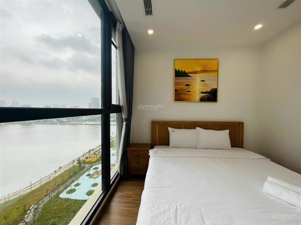 Cần bán rất gấp căn hộ 3pn vinhomes skylake 98m tầng trung ban công tb view hồ giá 10 tỷ