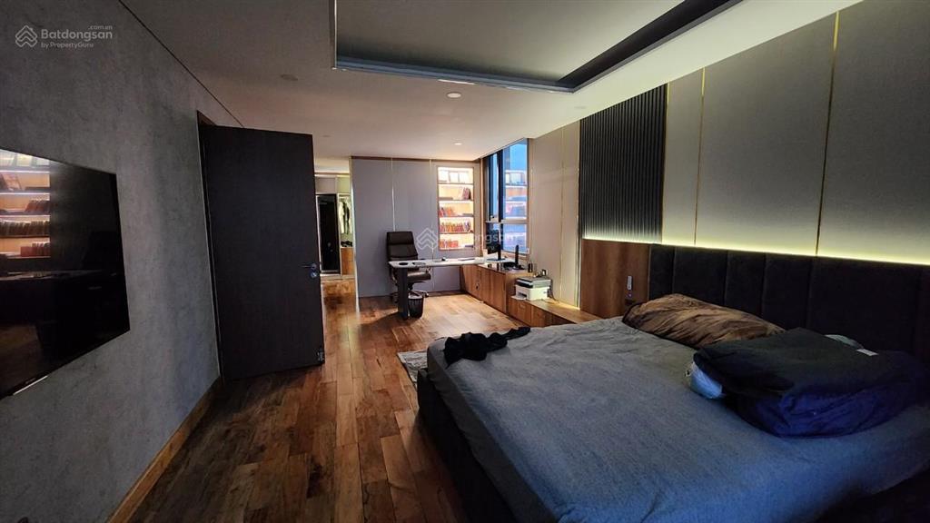 Chỉ 10 tỷ sở hữu căn hộ 4pn 141m golden palace, tầng trung view svđ mỹ đình, có slot oto