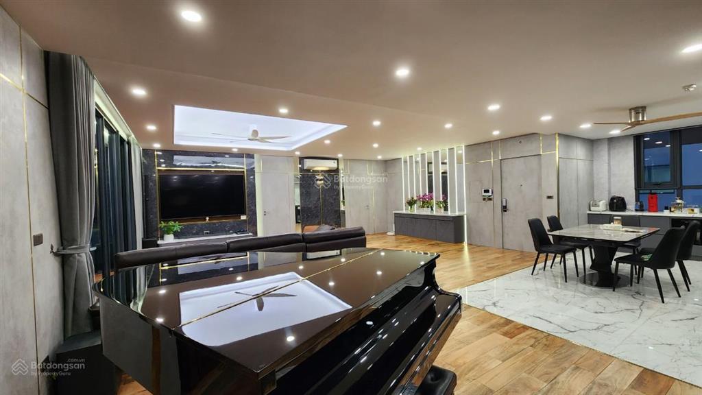 Chỉ 10 tỷ sở hữu căn hộ 4pn 141m golden palace, tầng trung view svđ mỹ đình, có slot oto