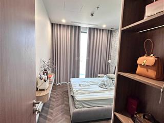 Bán gấp căn hộ 135m2, 3 phòng ngủ, nhà full đồ, view thoáng, chung cư mandarin garden giá 105tr/m