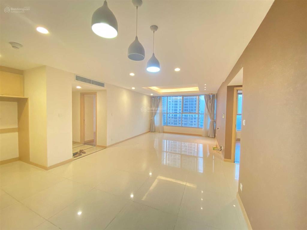 Chủ nhà cần bán gấp căn hộ 3pn thăng long n01 115m2 tầng trung view trung tâm hội nghị quốc gia