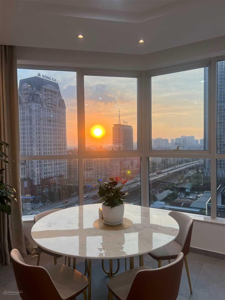 Cần bán căn hoa hậu của dự án keangnam, 206m2, căn góc, ban công đn, view thành phố, xem nhà dễ