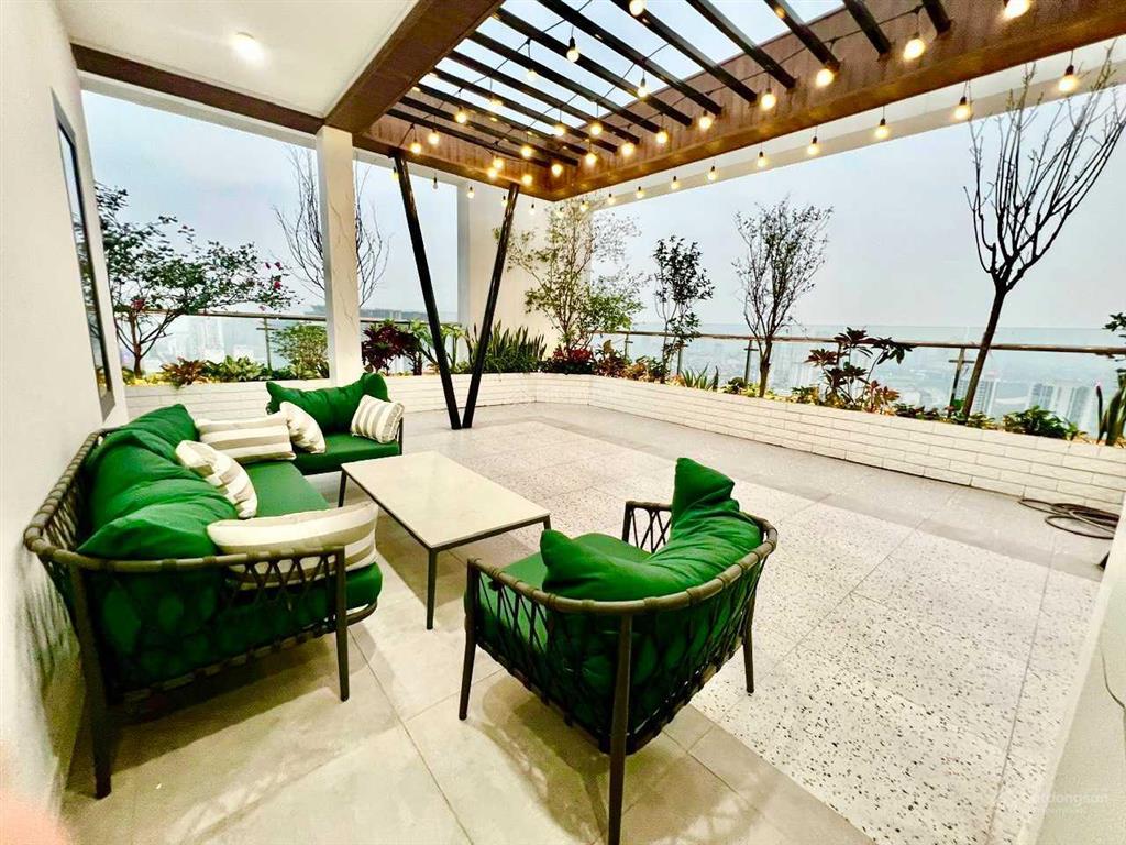 Cần chuyển nhà, bán gấp căn hộ cc starlake tây hồ tầng trung ban công đn 110m², 3pn giá 16,5 tỷ
