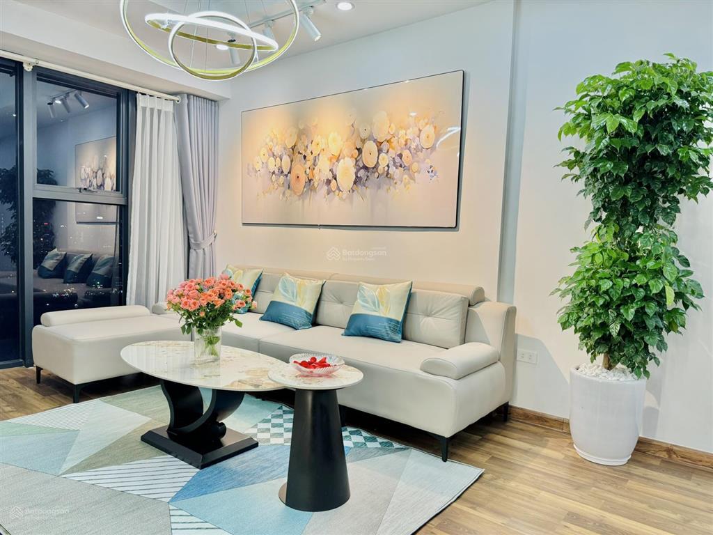 Bán ch 2pn view đẹp tại the sun mễ trì, 6 tỷ, 81m2 tầng trung ban công hướng mát, full nội thất