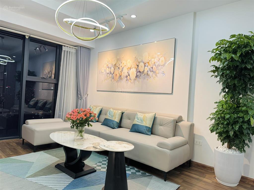 Bán ch 2pn view đẹp tại the sun mễ trì, 6 tỷ, 81m2 tầng trung ban công hướng mát, full nội thất
