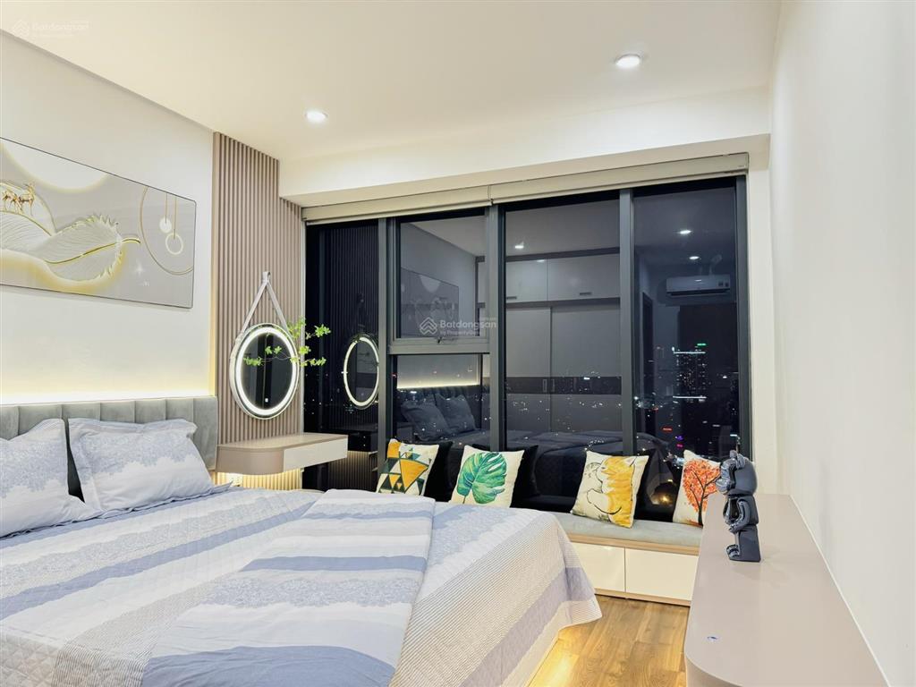 Bán ch 2pn view đẹp tại the sun mễ trì, 6 tỷ, 81m2 tầng trung ban công hướng mát, full nội thất