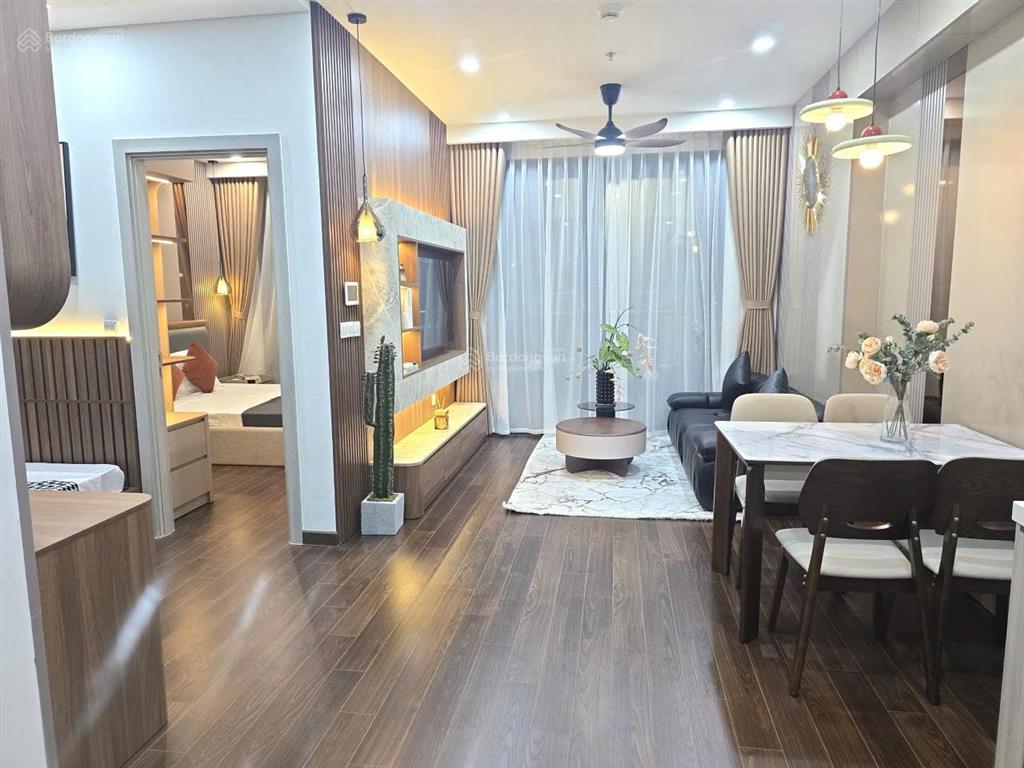 Chủ nhà cần bán gấp căn hộ 17t trung hòa nhân chính 65m  3n2vs tầng trung giá 6,9 tỷ