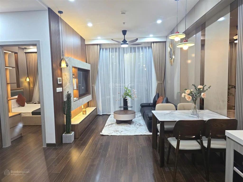 Chủ nhà cần bán gấp căn hộ 17t trung hòa nhân chính 65m  3n2vs tầng trung giá 6,9 tỷ