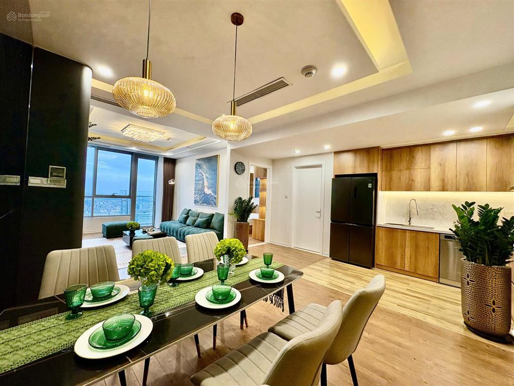 Bán gấp ch 3n view hồ thăng long number one dt 119m full nt hướng đn giá 75tr/m sđcc tầng trung