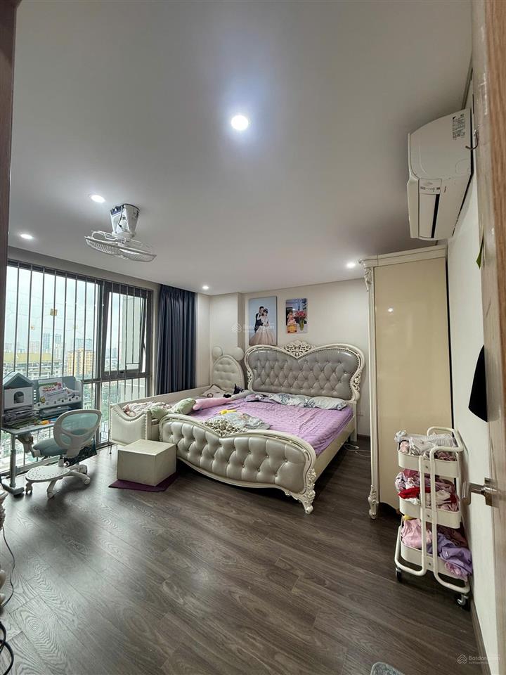 Hơn 8 tỷ ch 3n chung cư thông nhất complex dt 89m full nt sẵn sổ tầng trung hướng đn o339129968