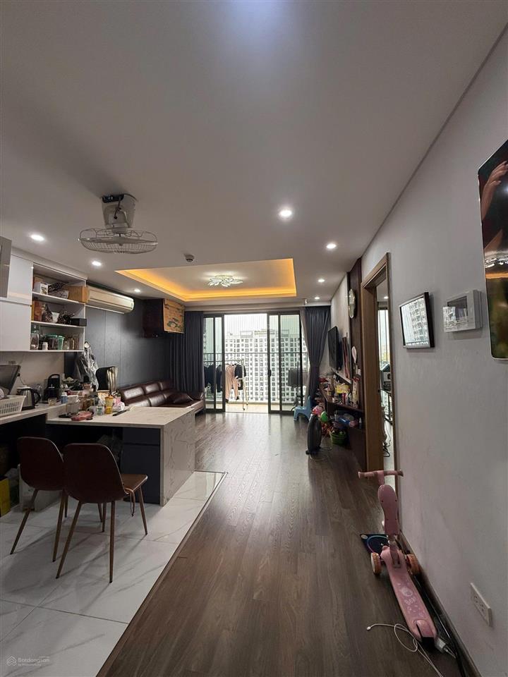 Hơn 8 tỷ ch 3n chung cư thông nhất complex dt 89m full nt sẵn sổ tầng trung hướng đn o339129968