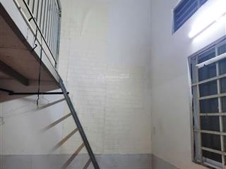 Cho thuê phòng trọ 2,5 triệu, 18m2, tại 129 đường 50, phước long b, q9, view đẹp