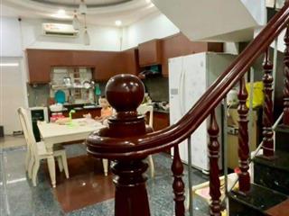 Bán nhà mặt tiền đường 20mét đường số 4 giao võ văn vân sổ hoàn công