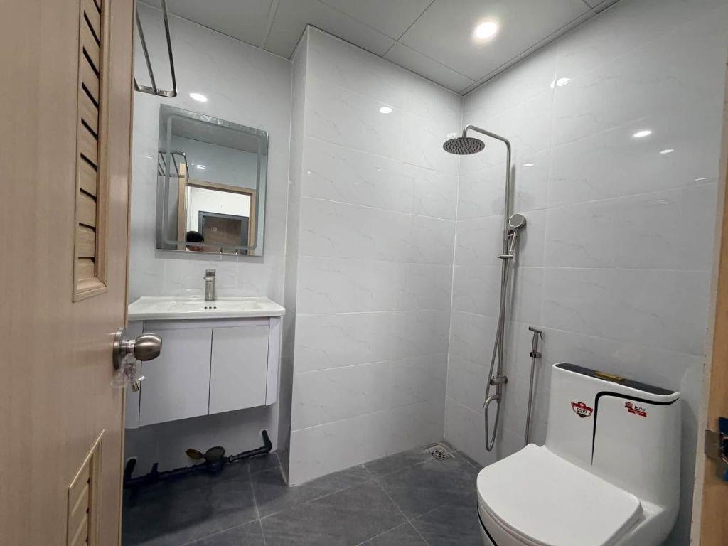 chính chủ bán chung cư sơn kỳ đường CC5 giao CN1 tầng thấp 2PN sổ lâu dài