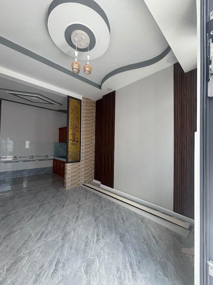 Bán nhà ngay chợ xuân thới thượng xâ bà điểm đường phan văn hơn. sổ hồng hoàn công