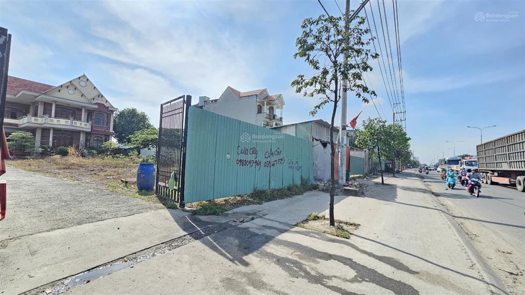 Bán đất 14.8x37.3m, mặt tiền đường đt.743 p.an phú gần vsip1