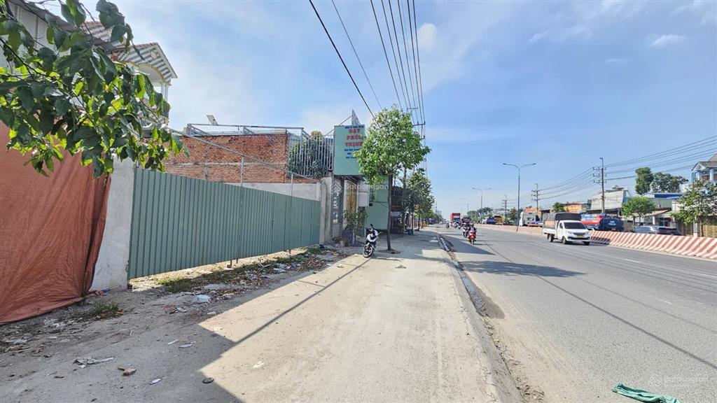 Bán đất 14.8x37.3m, mặt tiền đường đt.743 p.an phú gần vsip1