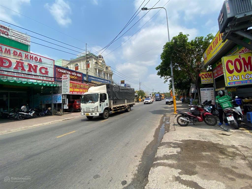 Bán nhà cấp 4 (10x35m), mặt tiền sầm uất nguyễn du p.bình hòa, thu 35tr/th