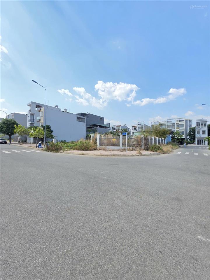 Bán lô góc 6.5x22m, đường n4 kdc phú hồng thịnh 9 p. bình an, thổ cư 100%