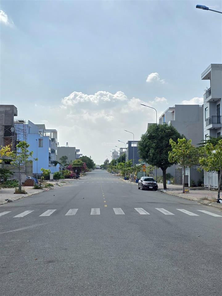 Bán lô góc 6.5x22m, đường n4 kdc phú hồng thịnh 9 p. bình an, thổ cư 100%