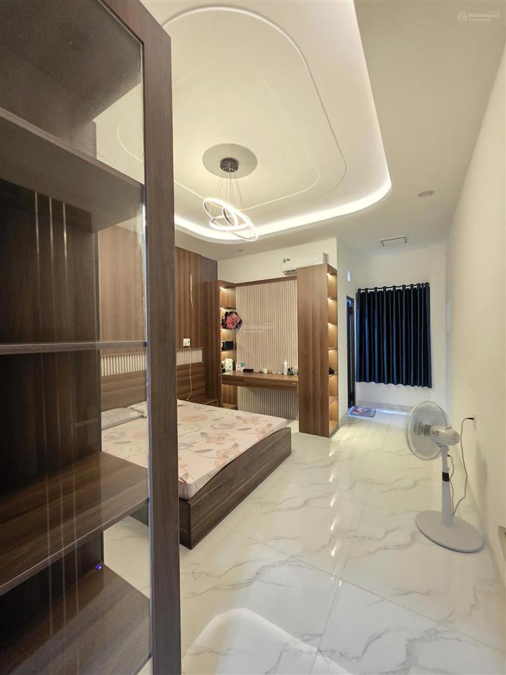Bán nhà mới 1t 2l 4x18m hoàn công, đường d2 kdc phú hồng khang, thu 14tr/th (trục chính)