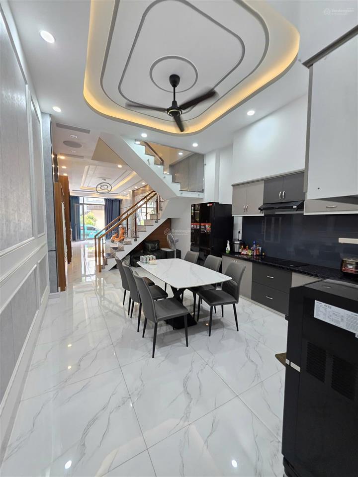 Bán nhà mới 1t 2l 4x18m hoàn công, đường d2 kdc phú hồng khang, thu 14tr/th (trục chính)