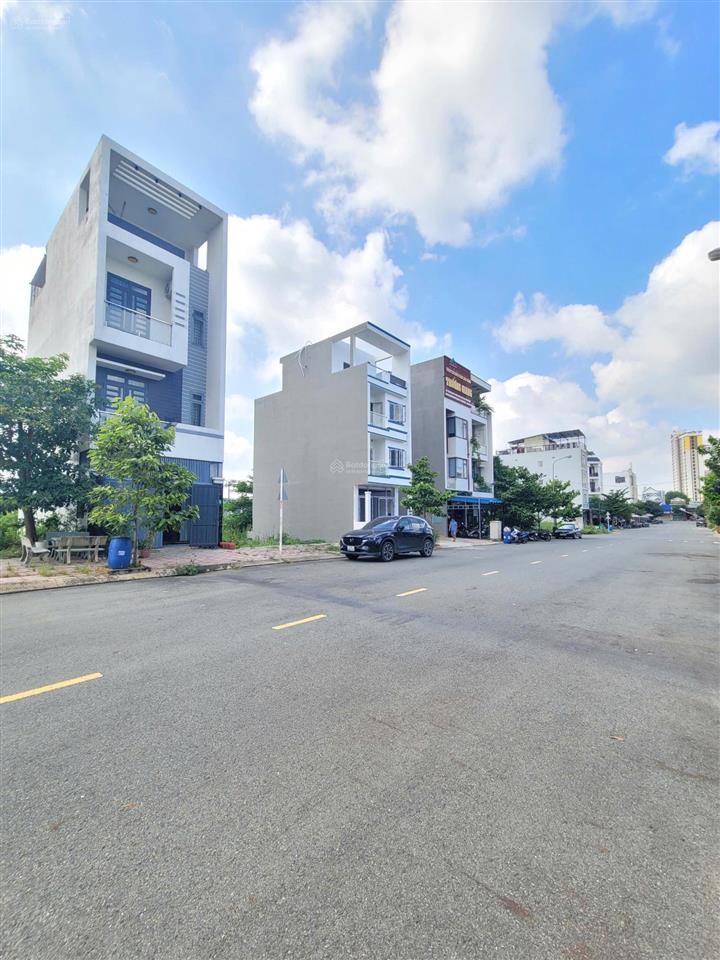 Bán nhà 1t3l 5x14m, đường d6 kdc phú hồng thịnh 6 p. bình an, thổ cư 100%