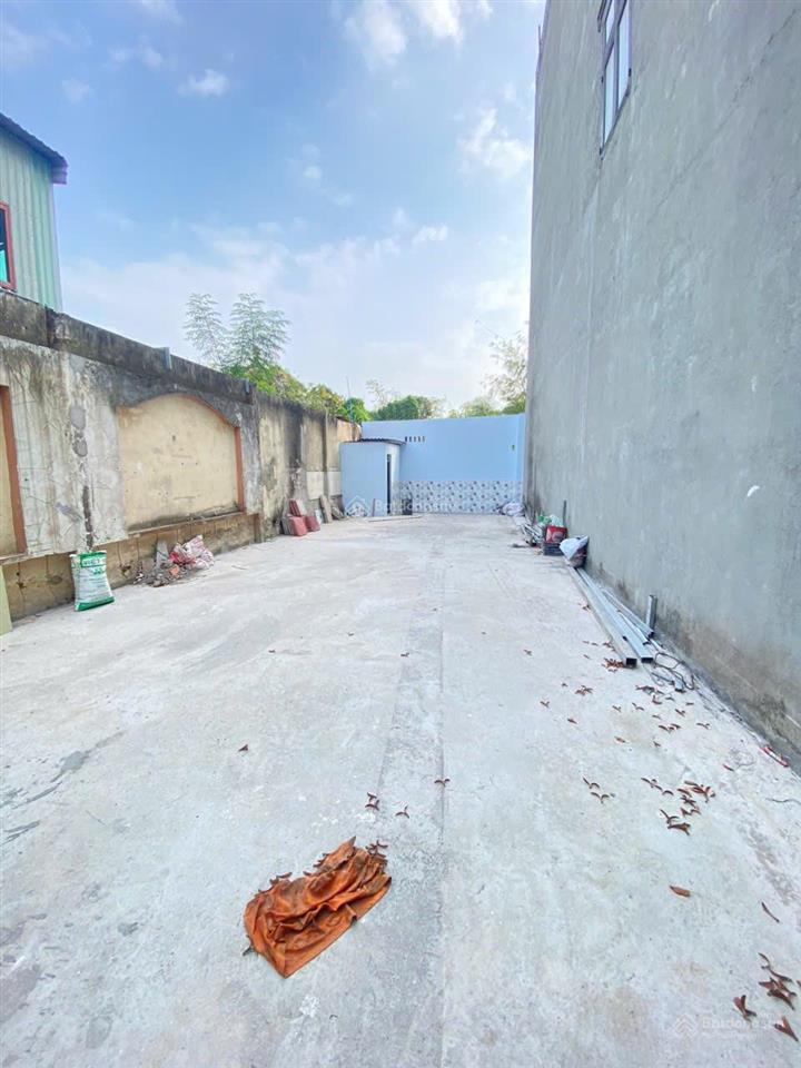 Bán cấp 4 mới 5.91x35.6m, mặt tiền nguyễn thái học p. dĩ an kế chợ dĩ an 1