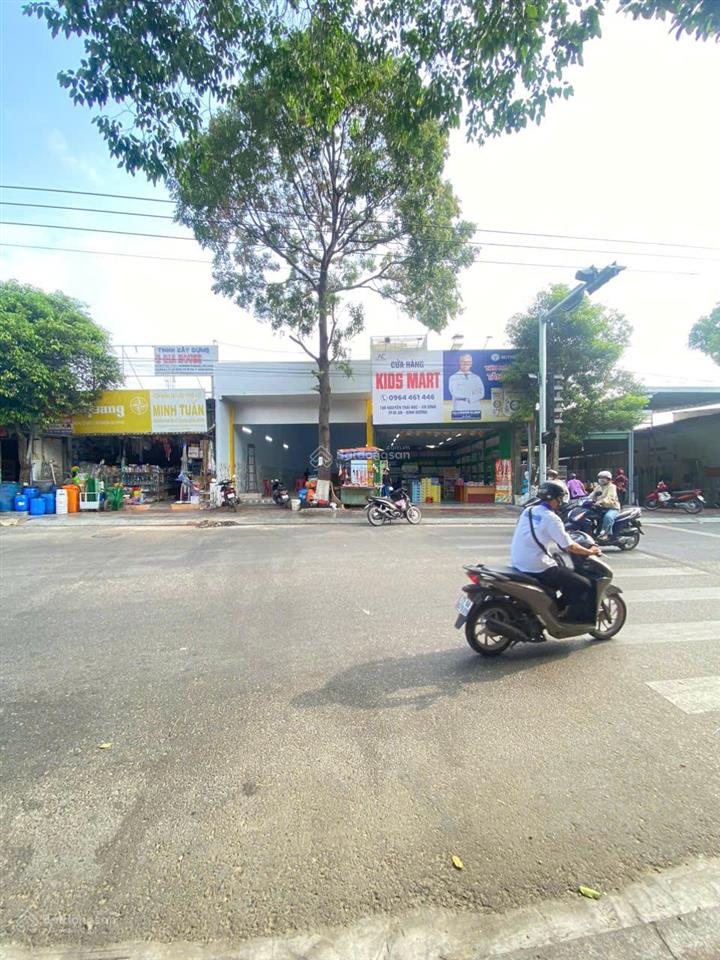 Bán cấp 4 mới 5.91x35.6m, mặt tiền nguyễn thái học p. dĩ an kế chợ dĩ an 1