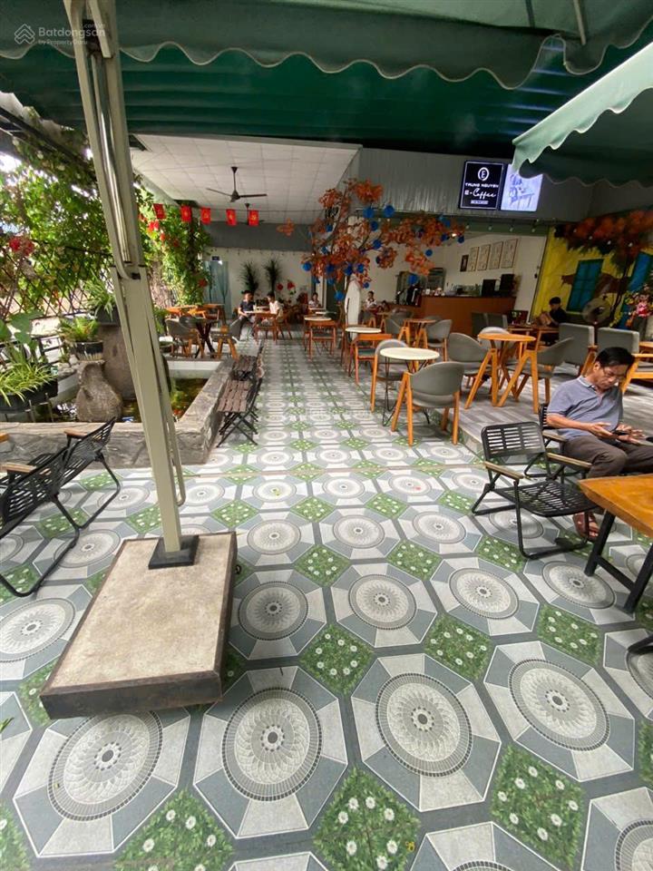 Bán lô góc 15.6x27m, mặt tiền đường đt. 743a p. tân đông hiệp, thu 90tr/th