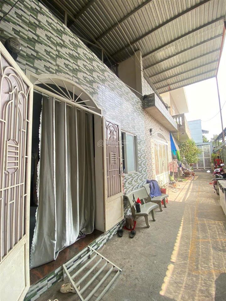 Bán nhà và xưởng 453.3m2, mặt tiền đt.743a p. tân đông hiệp gần ngã 3 ông xã, đang thuê 27tr/th