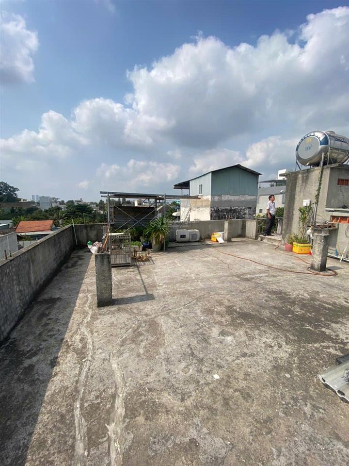Bán nhà và xưởng 453.3m2, mặt tiền đt.743a p. tân đông hiệp gần ngã 3 ông xã, đang thuê 27tr/th