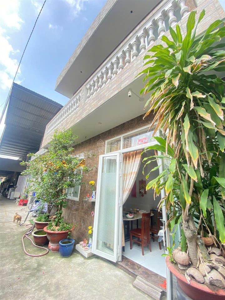 Bán nhà và xưởng 453.3m2, mặt tiền đt.743a p. tân đông hiệp gần ngã 3 ông xã, đang thuê 27tr/th
