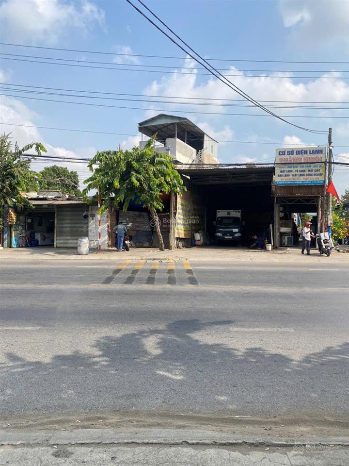 Bán nhà và xưởng 453.3m2, mặt tiền đt.743a p. tân đông hiệp gần ngã 3 ông xã, đang thuê 27tr/th