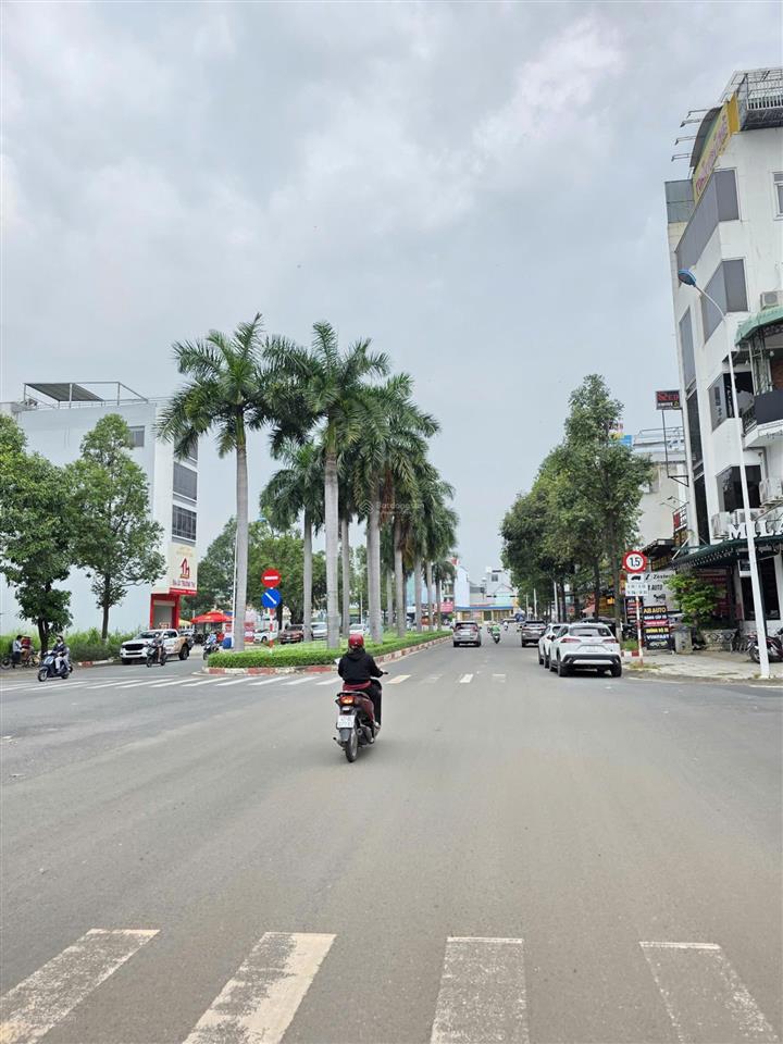 Bán nhà cấp 4 (5x24m), mặt tiền đường gs1, p. đông hòa, đang thuê 18tr/th