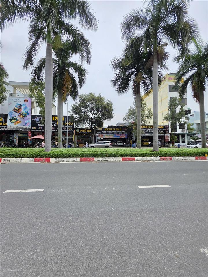 Bán nhà cấp 4 (5x24m), mặt tiền đường gs1, p. đông hòa, đang thuê 18tr/th